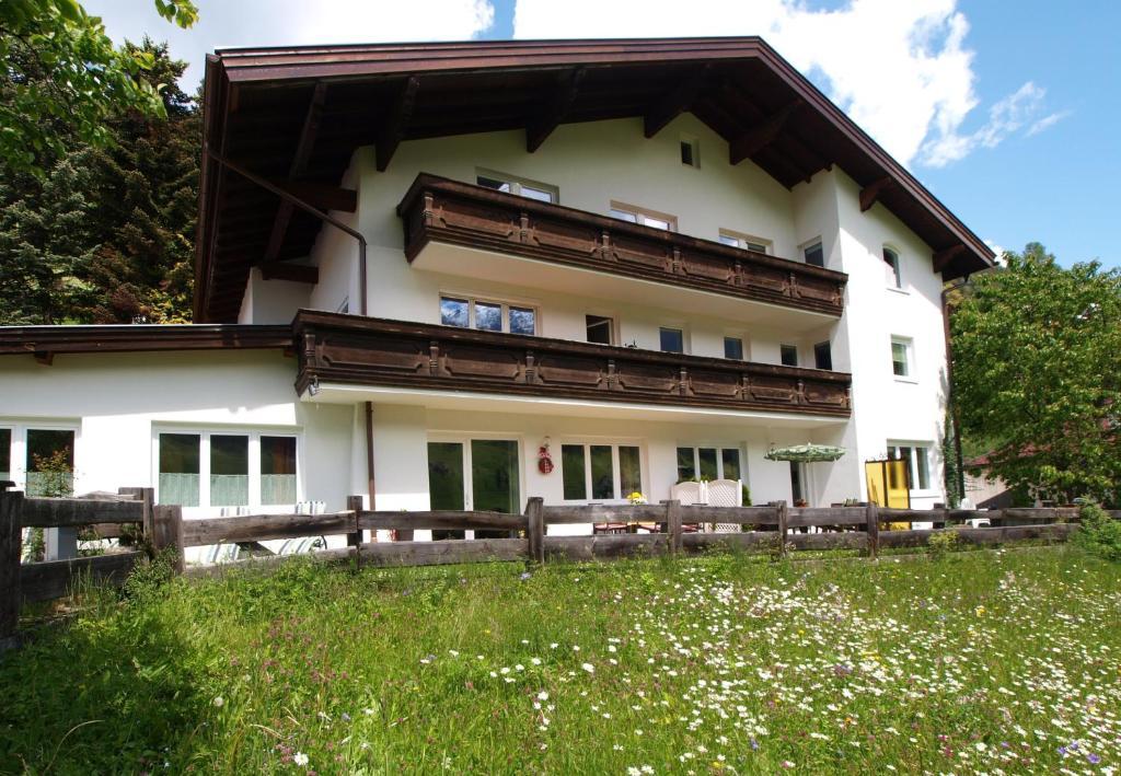 Ferienwohnung Mondial Neustift im Stubaital Extérieur photo